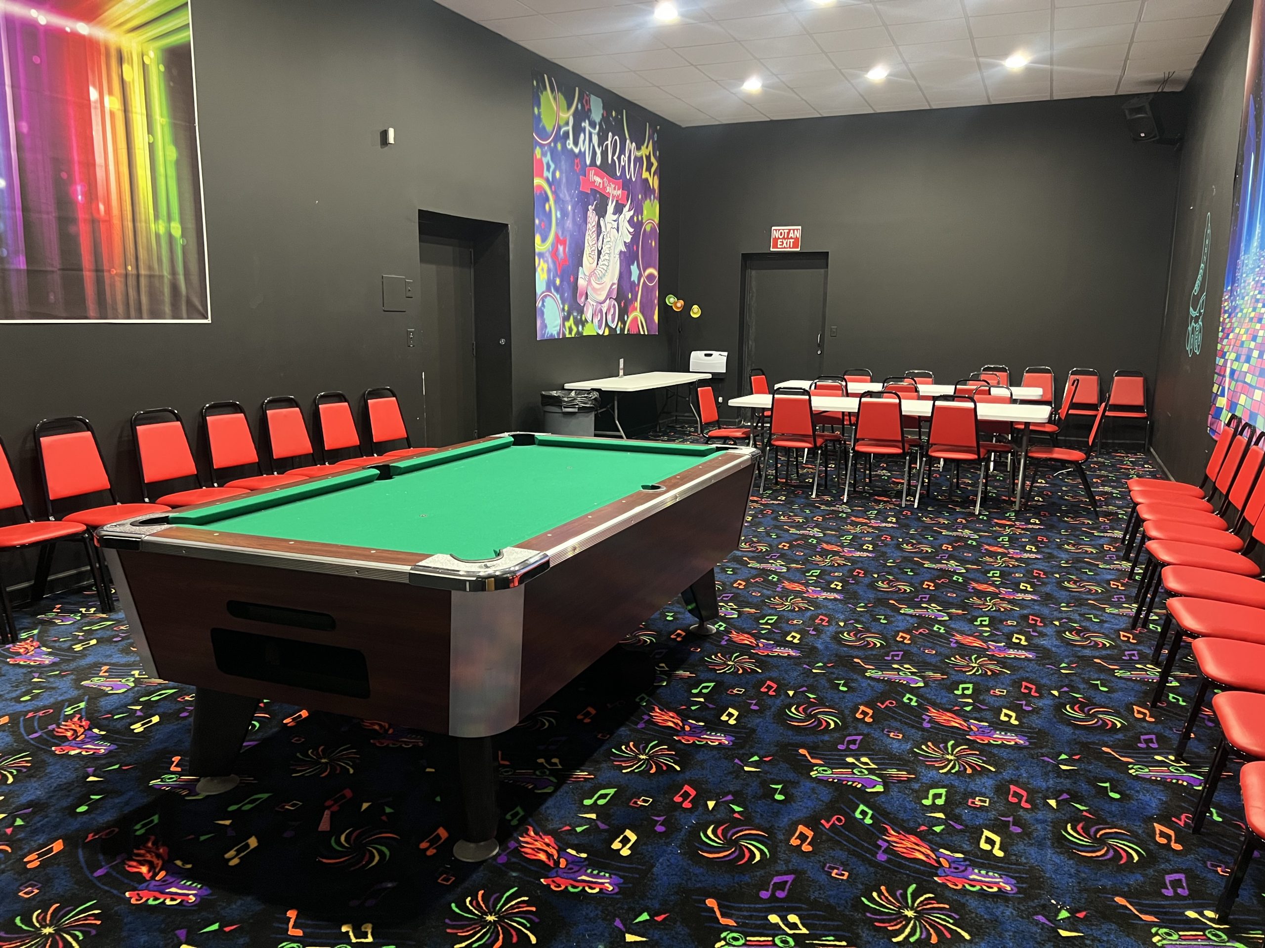 Adult Lounge - Pool Table